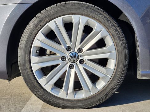 Used 2013 Volkswagen Passat 2.5 SE image 11