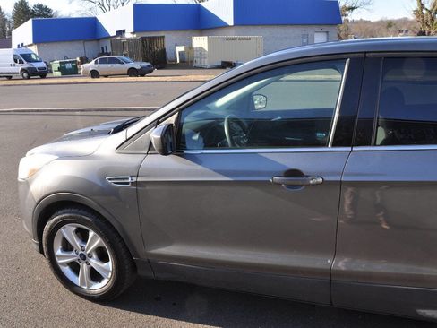 Used 2014 Ford Escape SE image 12