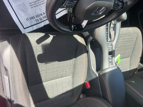 Used 2025 Honda HR-V Sport image 12