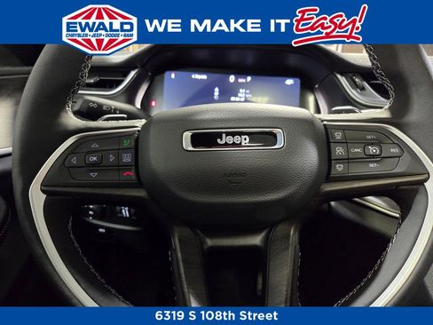 New 2025 Jeep Grand Cherokee Limited w/ Luxury Tech Group II image 6