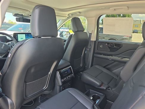 New 2025 Lincoln Aviator 2WD w/ Equipment Group 101A image 13
