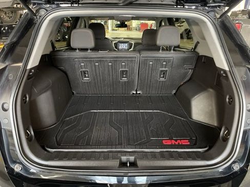 Used 2021 GMC Terrain SLE w/ LPO, Floor Liner Package image 15