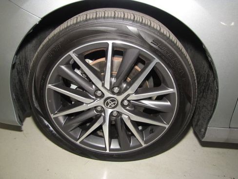 Used 2023 Toyota Camry XLE FWD image 25
