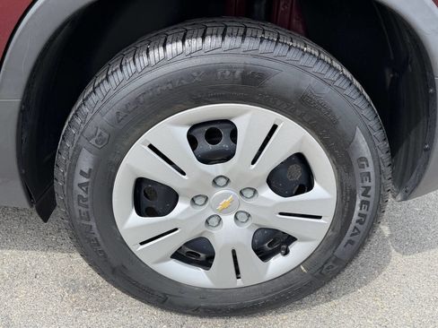 Used 2017 Chevrolet Trax LS FWD image 15