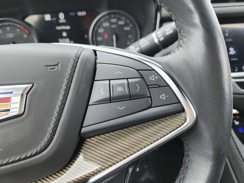 Used 2023 Cadillac XT5 Premium Luxury w/ Platinum Package AWD/4WD image 40
