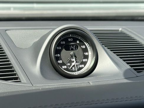 Used 2026 Porsche Macan image 33