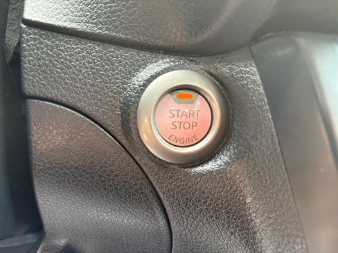 Used 2019 Nissan Sentra SV w/ Special Edition Package FWD image 30