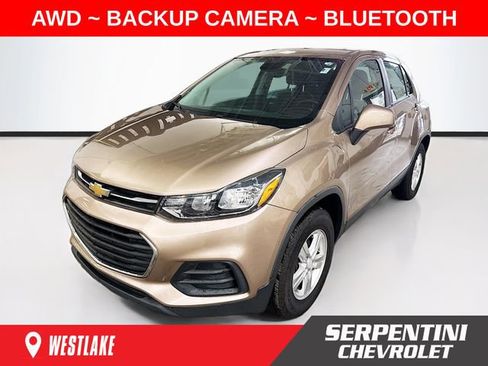 Used 2018 Chevrolet Trax LS image 1