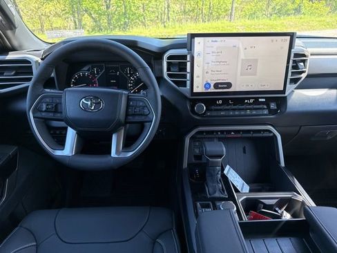 New 2026 Toyota Tundra SR5 AWD/4WD image 17