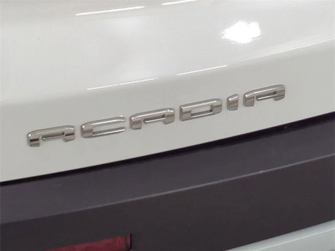 Certified 2023 GMC Acadia SLE image 30