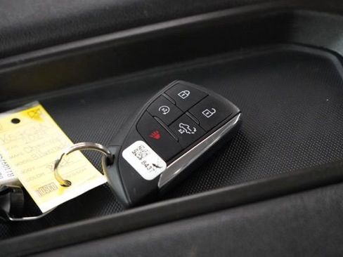 Used 2024 Chevrolet Silverado 2500 Custom w/ Custom Value Package image 34