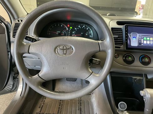 Used 2003 Toyota Camry LE FWD image 16