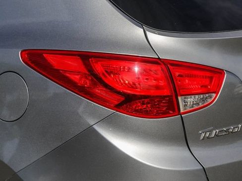 Used 2015 Hyundai Tucson SE FWD image 10