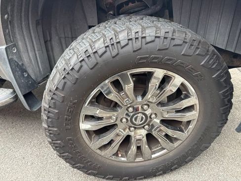 Used 2016 Nissan Titan Platinum Reserve AWD/4WD image 3