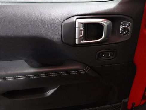 Used 2021 Jeep Wrangler Unlimited Sahara w/ Uconnect 4C Nav & Sound Group AWD/4WD image 10