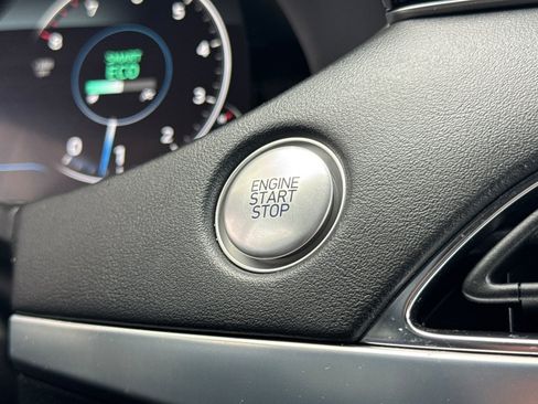 Used 2021 Hyundai Palisade Calligraphy image 24