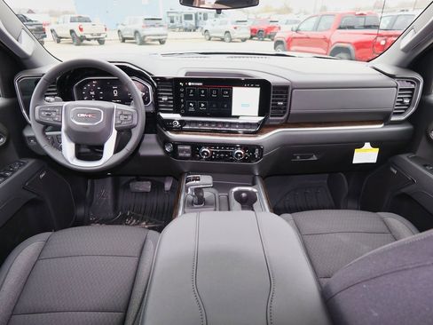 New 2026 GMC Sierra 1500 Elevation image 11