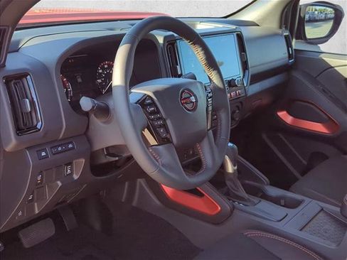 Used 2026 Nissan Frontier Pro-X w/ Pro-X Convenience Package image 8