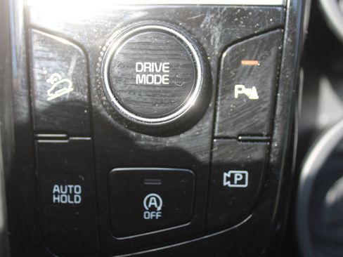 Certified 2025 Kia Sportage SX FWD image 39