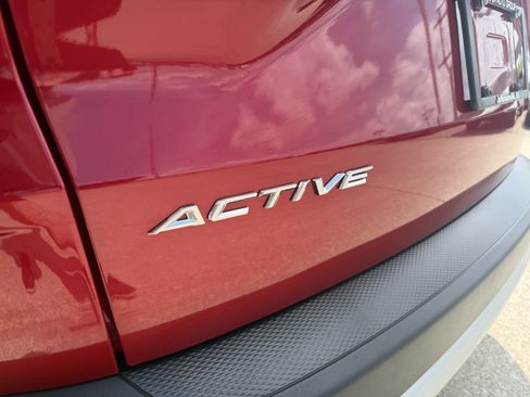Used 2025 Ford Escape Active w/ Cold Weather Package AWD/4WD image 9
