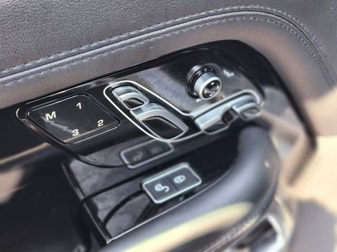 Used 2019 Land Rover Range Rover HSE AWD/4WD image 18