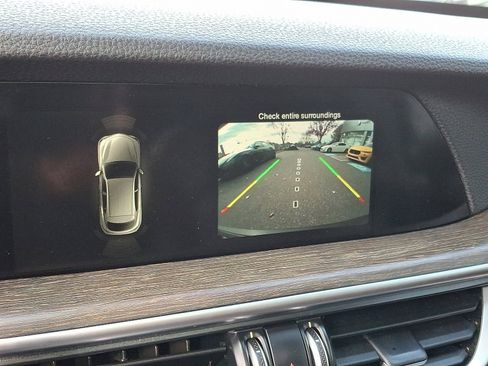 Used 2018 Alfa Romeo Stelvio Ti image 19