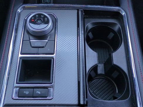 Used 2021 Ford Expedition Limited image 12