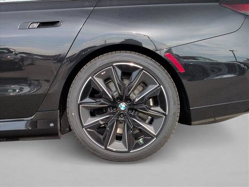 New 2026 BMW i7 xDrive60 AWD/4WD image 10