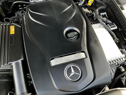 Used 2017 Mercedes-Benz C 300 4MATIC Sedan image 14