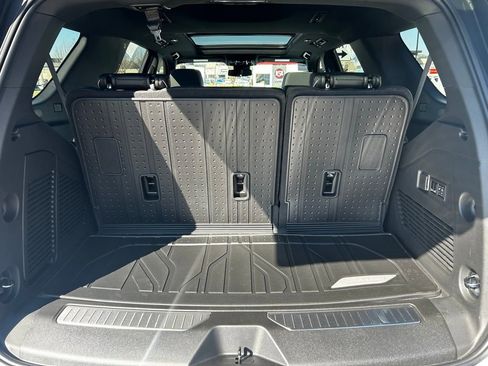 New 2026 Chevrolet Tahoe Premier w/ Sun And Tow Package AWD/4WD image 22