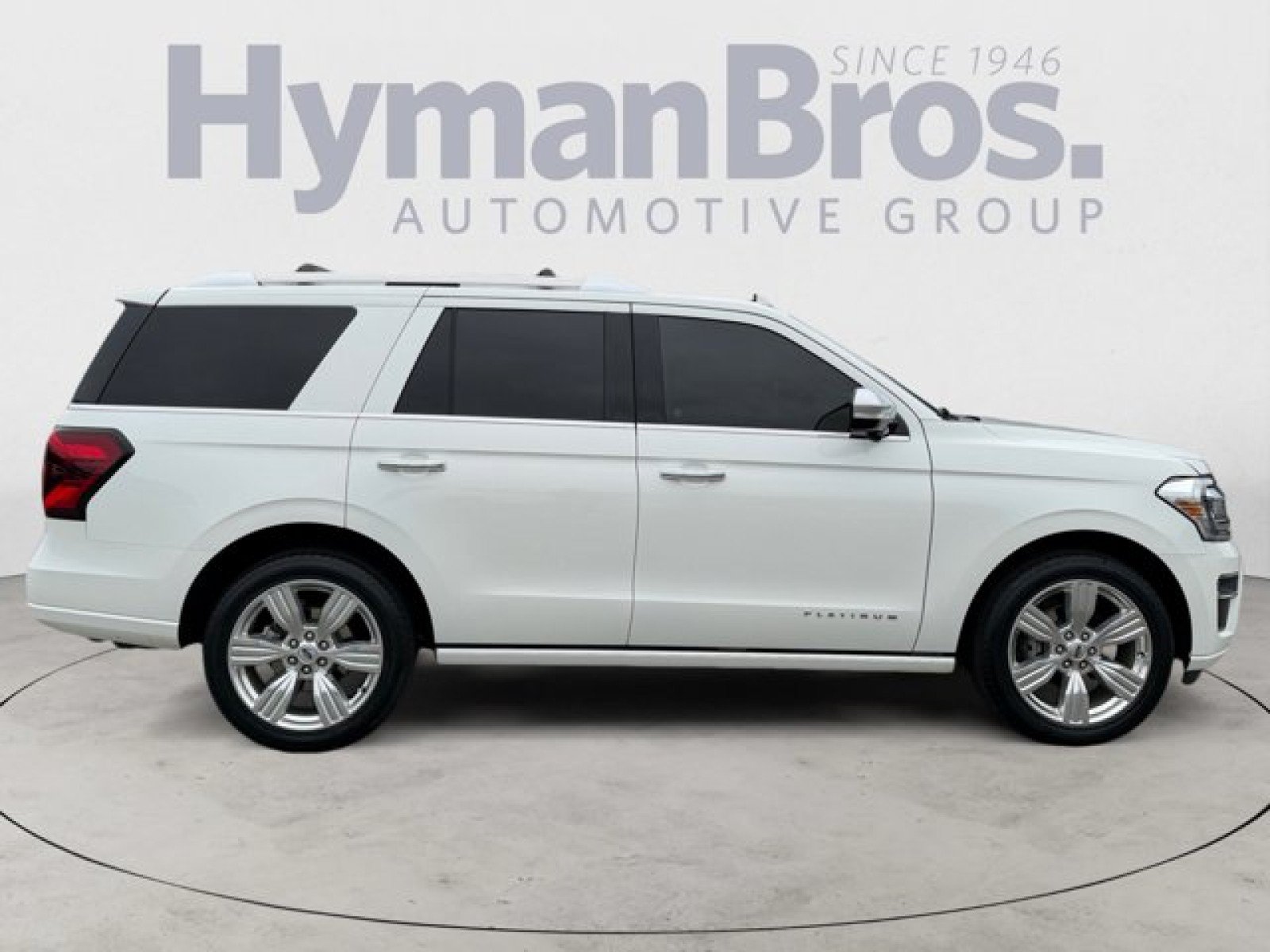 Used 2023 Ford Expedition Platinum AWD/4WD image 2