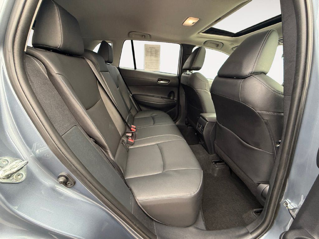Used 2023 Toyota Corolla Cross XLE w/ Convenience Package AWD/4WD image 23