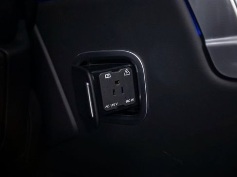 Used 2020 Land Rover Range Rover SV Autobiography Dynamic image 39