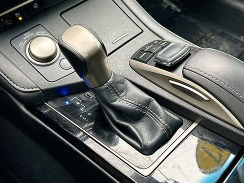 Used 2017 Lexus ES 350 350 w/ Navigation System Package image 17