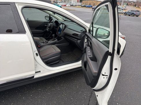 Certified 2024 Subaru Crosstrek 2.5i Limited w/ Crosstrek Mirror Package image 23