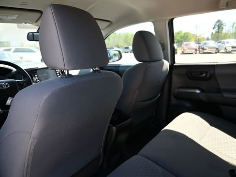 Used 2023 Toyota Tacoma SR5 RWD image 19
