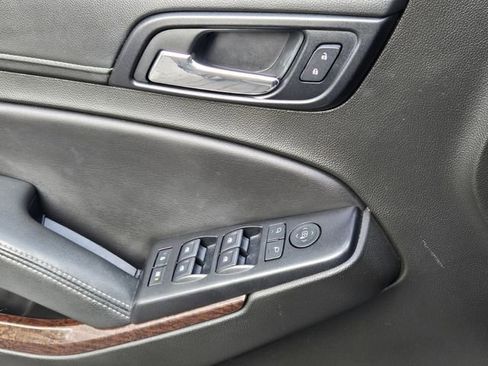 Used 2019 GMC Yukon XL SLT image 28