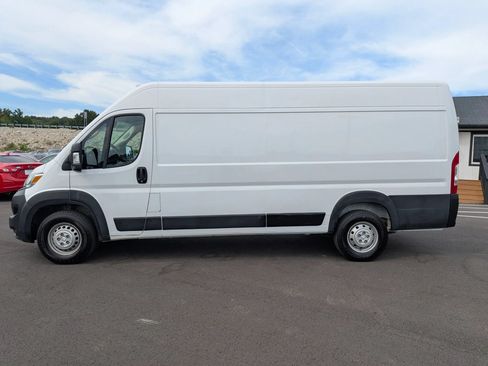 Used 2023 RAM ProMaster 3500 w/ Driver Convenience Group FWD image 3