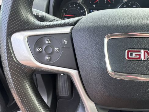 Used 2024 GMC Terrain SLE AWD/4WD image 20