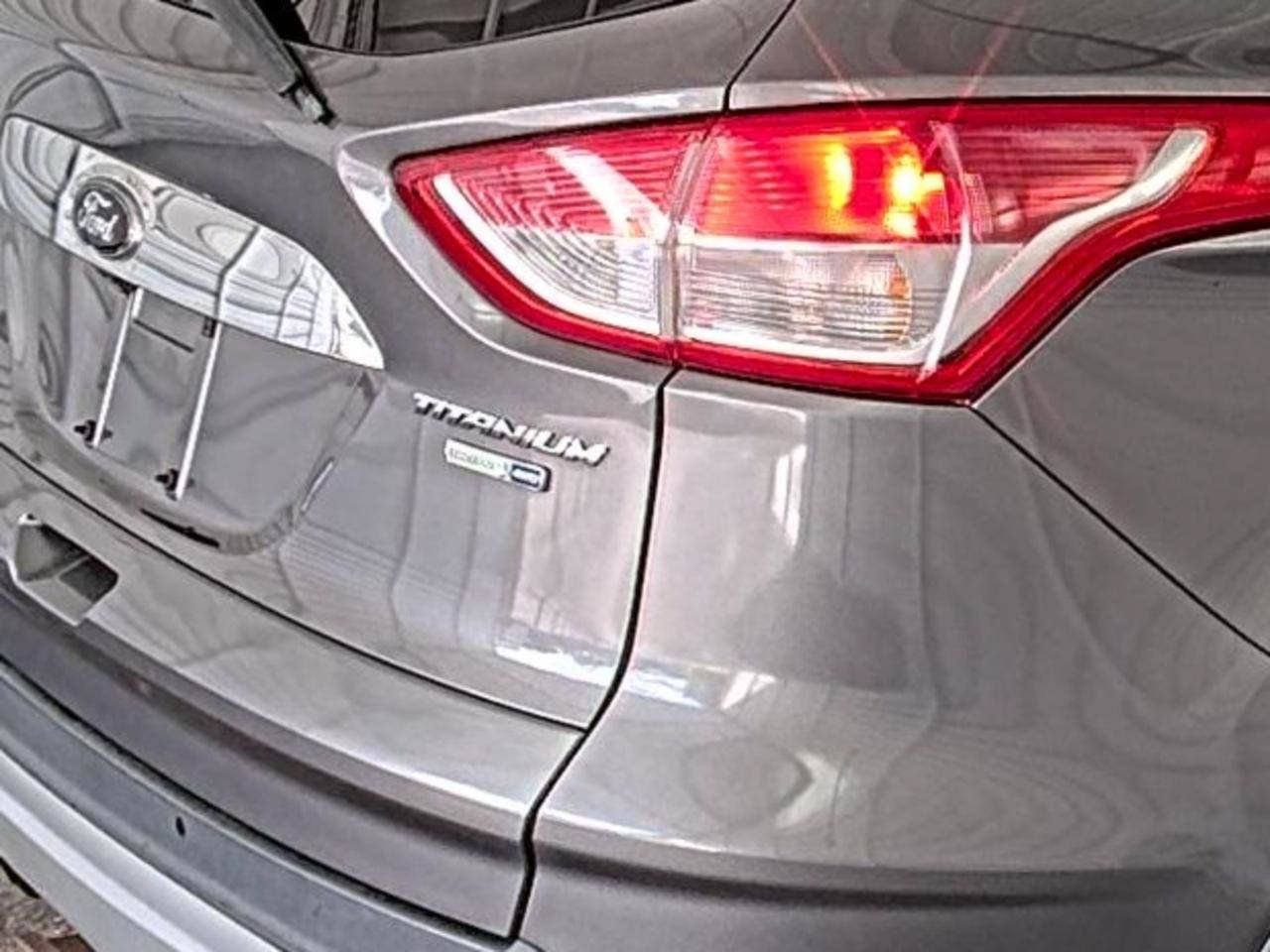 Used 2014 Ford Escape Titanium w/ Equipment Group 401A AWD/4WD image 8