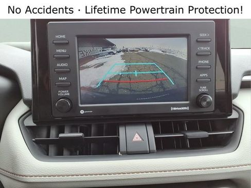 Used 2022 Toyota RAV4 XLE w/ Convenience Package image 20