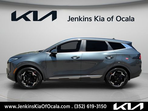 New 2026 Kia Sportage EX FWD image 9