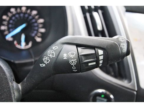 Used 2020 Ford Edge SE FWD image 17
