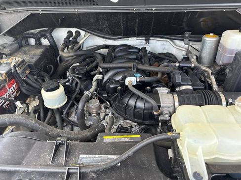 Used 2018 Nissan NV 3500 SL RWD image 23