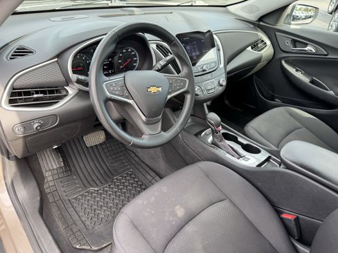 Used 2023 Chevrolet Malibu RS w/ Driver Confidence Package image 28