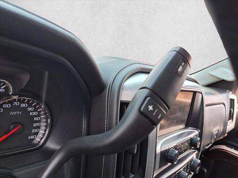 Used 2014 GMC Sierra 1500 SLT w/ SLT Preferred Package AWD/4WD image 10