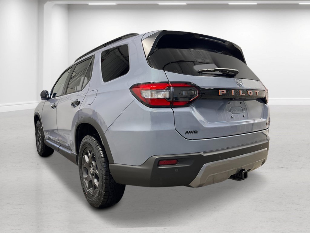 New 2026 Honda Pilot TrailSport image 3