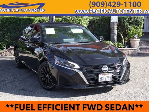 Used 2025 Nissan Altima 2.5 SV w/ SV Special Edition Package FWD image 1