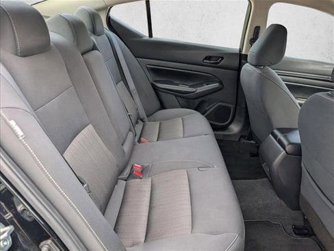 Used 2025 Nissan Altima 2.5 SV FWD image 18