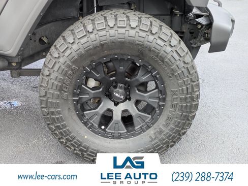 Used 2018 Jeep Wrangler Unlimited Sport S AWD/4WD image 10